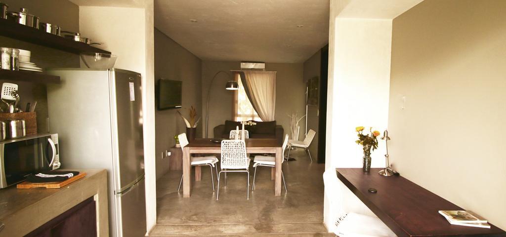 The Village Courtyard Suites & Executive Apartment Windhoek Buitenkant foto